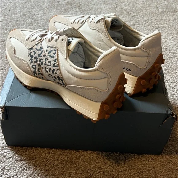 NWT New Balance 327sneakers in off white with leopard print logo. Super cute!! - Picture 5 of 7